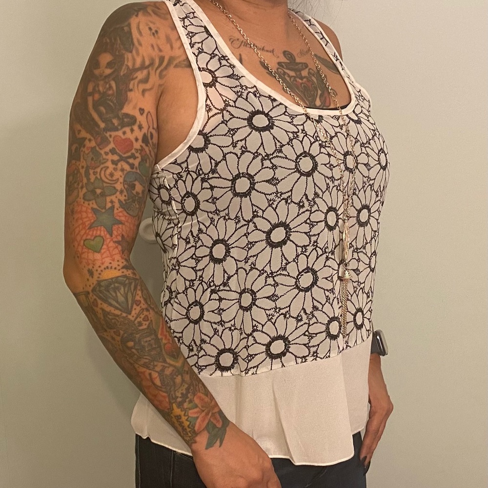 Blouse - Picture 2 of 3